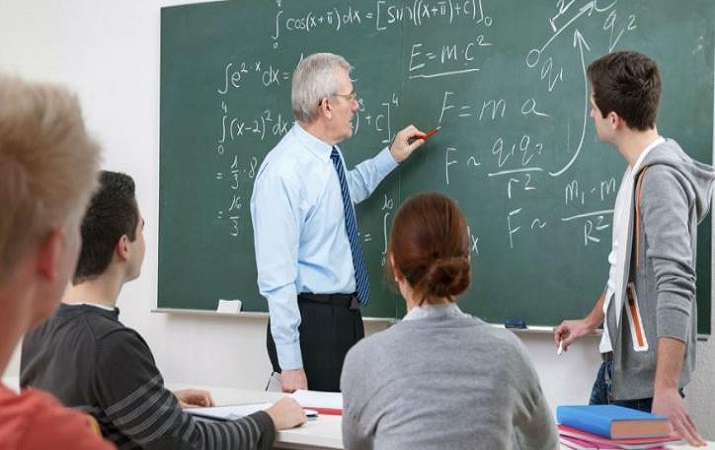 Devi Ahilya Vishwavidyalaya Teachers create their own websites